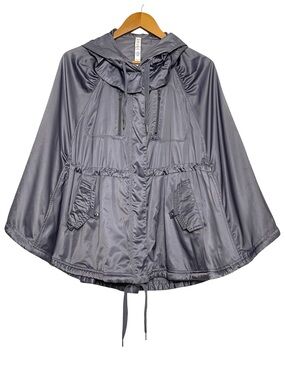 Lululemon Wanderful Capelet Fossil M/L